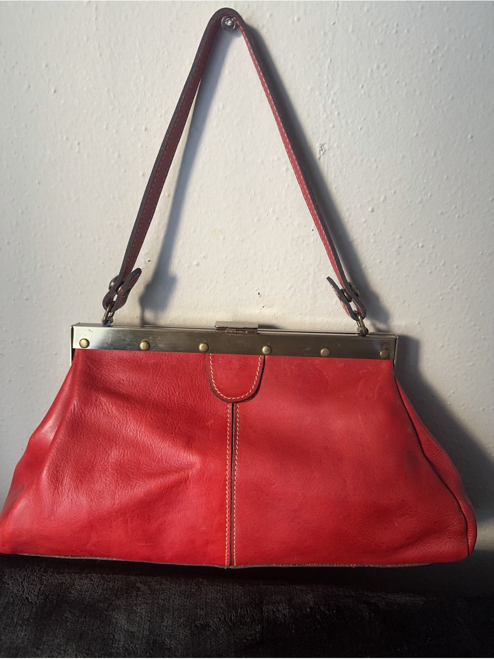 Patricia Nash Red Leather Frame-Top Shoulder Bag with Brown Strap - Picture 2 of 6